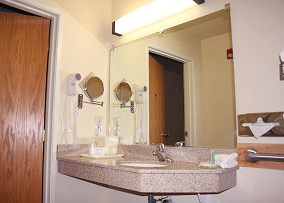 Comfort Inn & Suites - Bend, OR