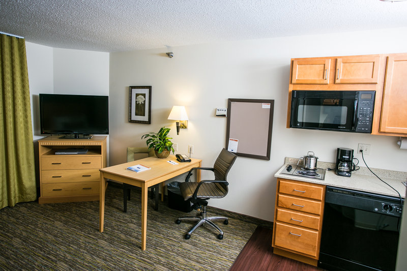 Candlewood Suites-Fargo-N - Leonard, ND