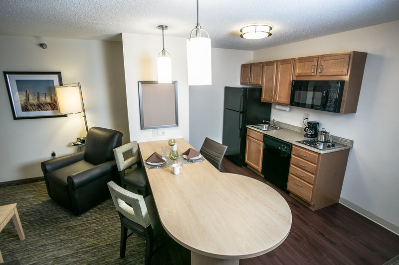 Candlewood Suites-Fargo-N - Leonard, ND
