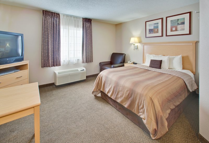 Candlewood Suites-Fargo-N - Leonard, ND