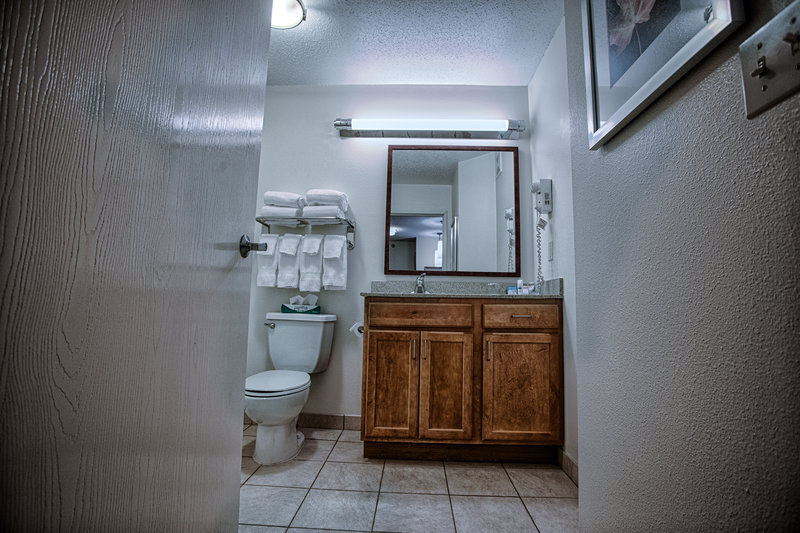 Candlewood Suites-Fargo-N - Leonard, ND