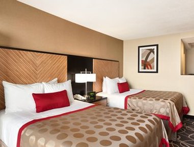 Ramada Plaza Newark Liberty International Airport - Newark, NJ