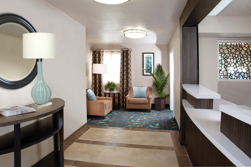 Candlewood Suites-Plano-Frisco - Garland, TX