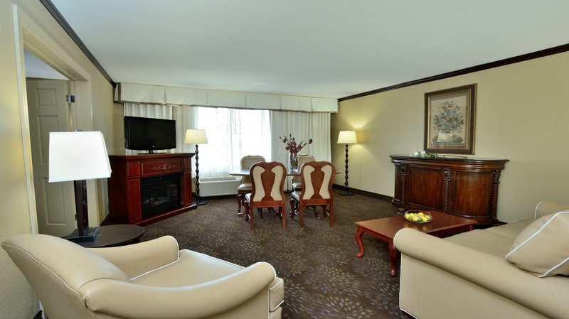 Holiday Inn CHICAGO OAKBROOK - Villa Park, IL