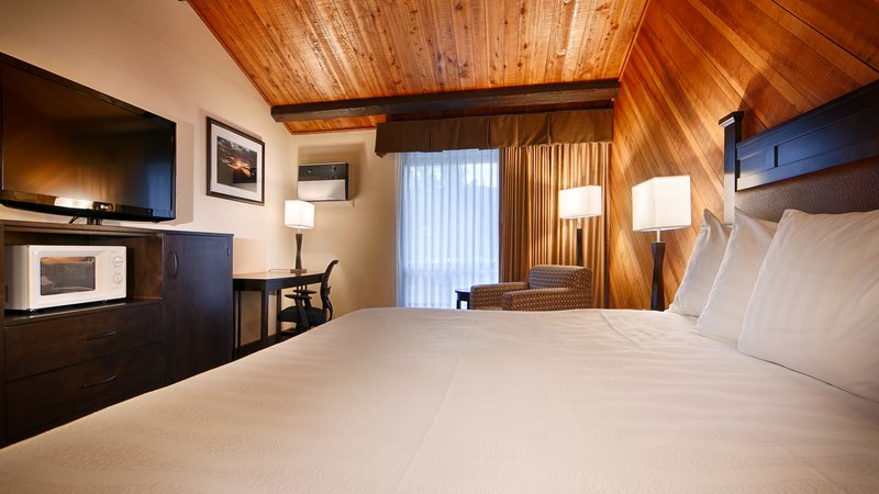 Best Western Plus Tree House - Mount Shasta, CA