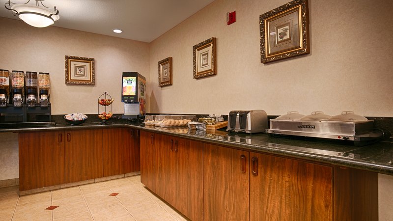 Best Western Salbasgeon Inn & Suites Of Reeds - Reedsport, OR