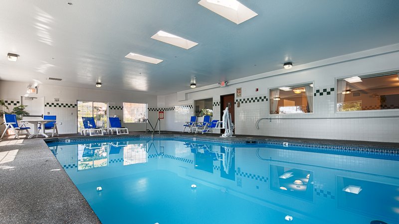 BEST WESTERN Salbasgeon Inn & Suites Of Reedsport - Reedsport, OR