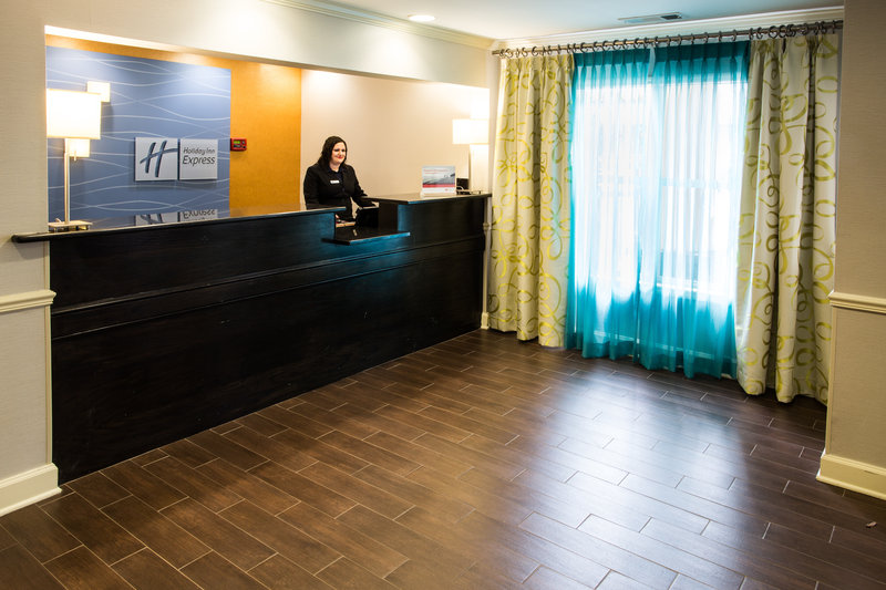 Holiday Inn Express-Roswell - Alpharetta, GA