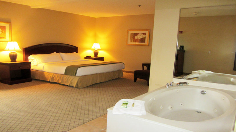 Holiday Inn Express FAIRFIELD - Fairfield, OH