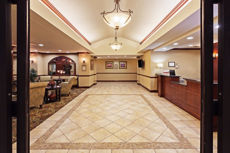 Holiday Inn Express & Suites Selma - Schertz, TX