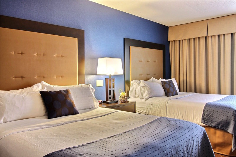 Holiday Inn - Fargo, ND