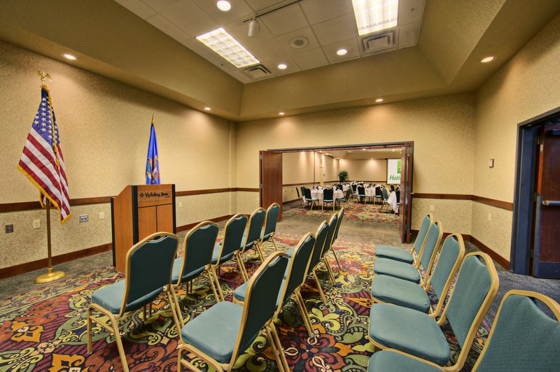 Holiday Inn - Fargo, ND