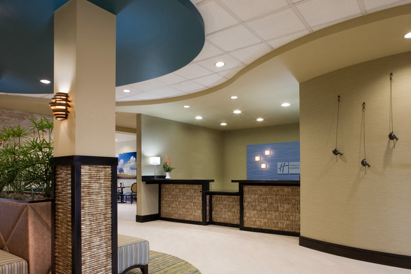 Holiday Inn Express & Suites WAYCROSS - Waycross, GA