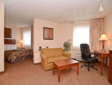 Baymont Inn & Suites-Fargo - Fargo, ND