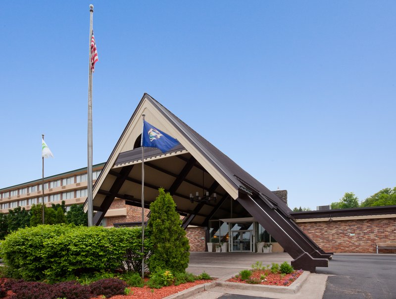 Holiday Inn - Marquette, MI