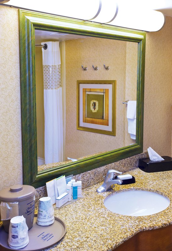 Hampton Inn & Suites Lamar - Mill Hall, PA