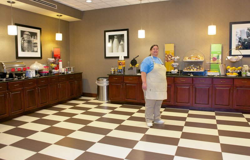 Hampton Inn & Suites Lamar - Mill Hall, PA