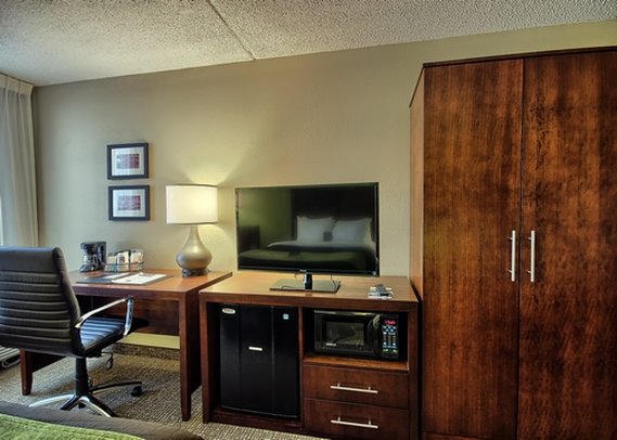 Comfort Inn Miami Valley Centre Mall - Piqua, OH