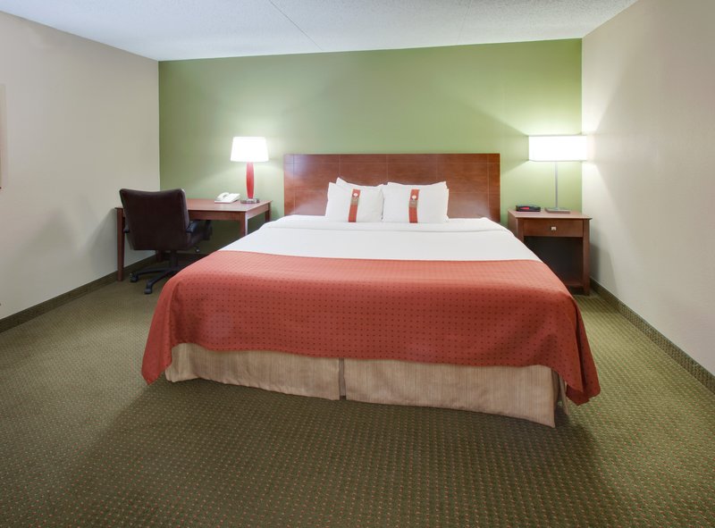 Holiday Inn AUSTIN CONFERENCE CENTER - Austin, MN