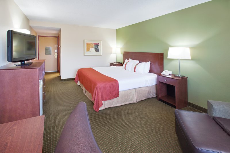 Holiday Inn AUSTIN CONFERENCE CENTER - Austin, MN