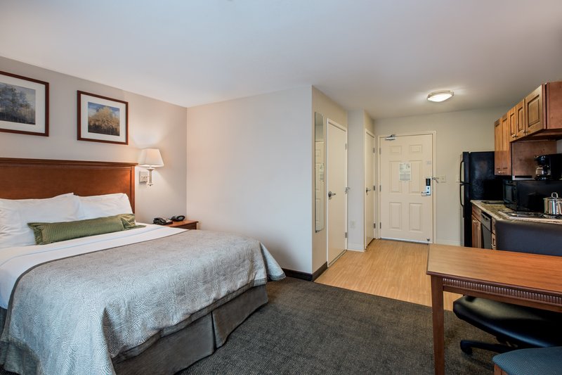 Candlewood Suites PERRYSBURG - Perrysburg, OH