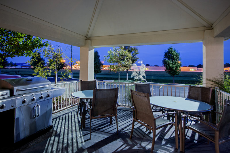 Candlewood Suites PERRYSBURG - Perrysburg, OH