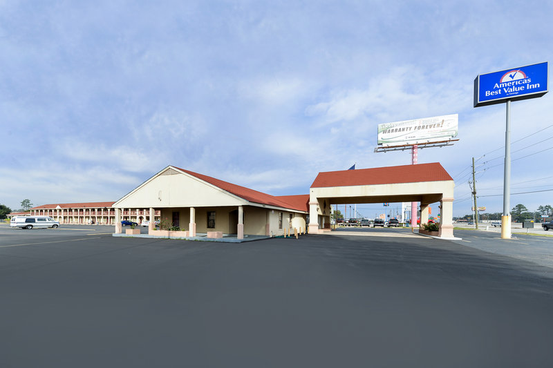 Americas Best Value Inn - Conroe, TX