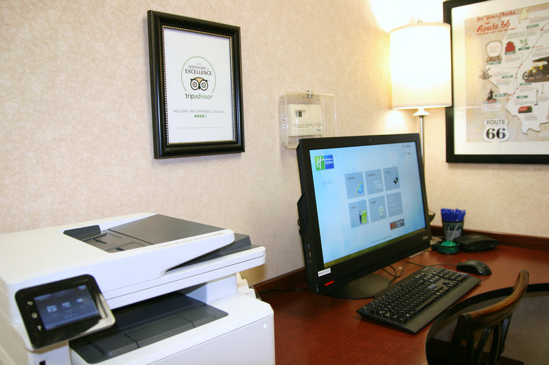 Holiday Inn Express LINCOLN - Lincoln, IL