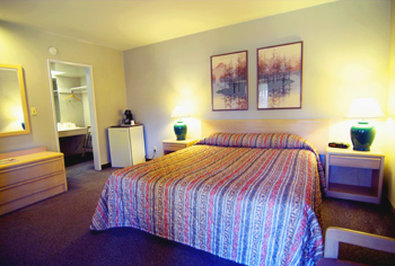 Antelope Valley Inn - Lancaster, CA