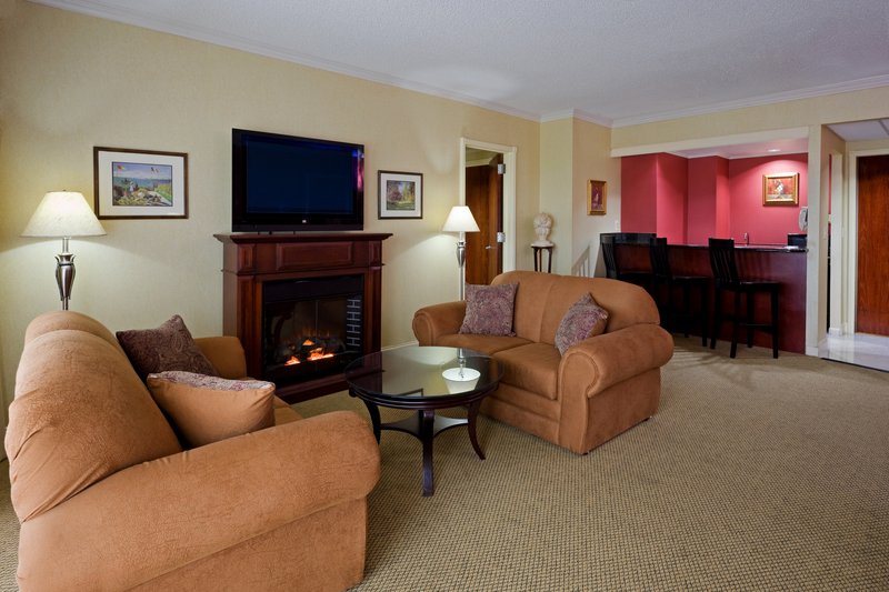Crowne Plaza EDISON - Edison, NJ