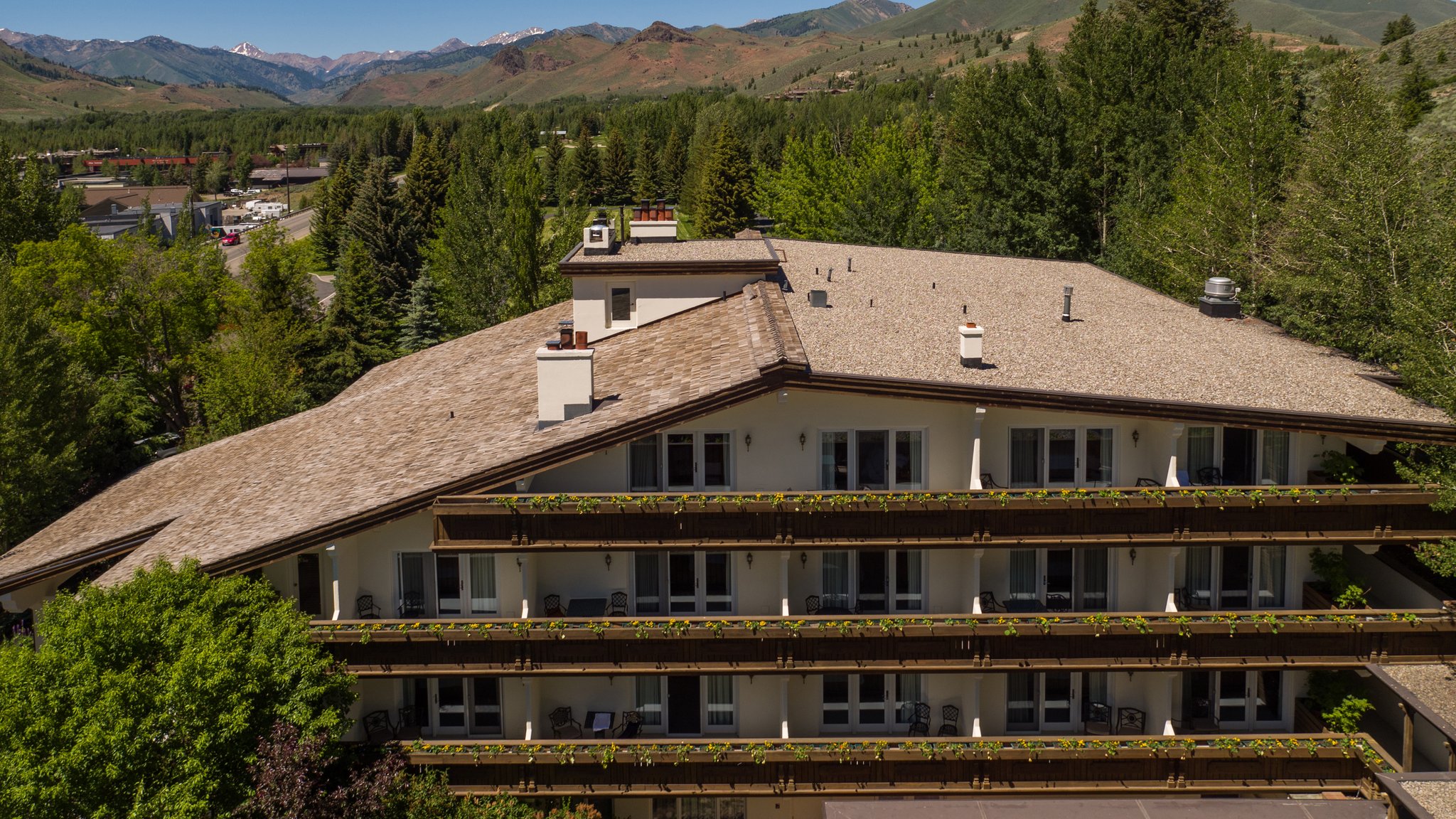 Knob Hill Inn