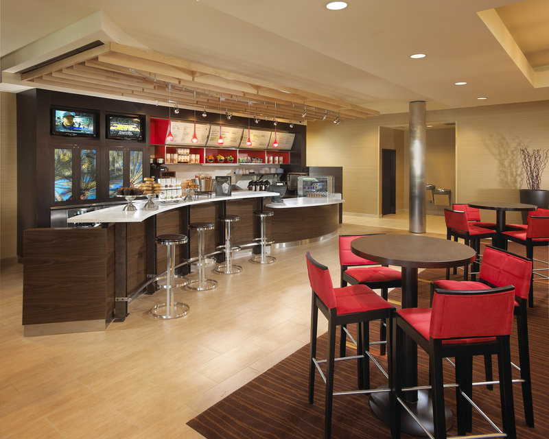 Courtyard By Marriott Long Beach Airport - Long Beach, CA