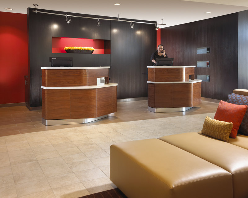 Courtyard By Marriott Long Beach Airport - Long Beach, CA