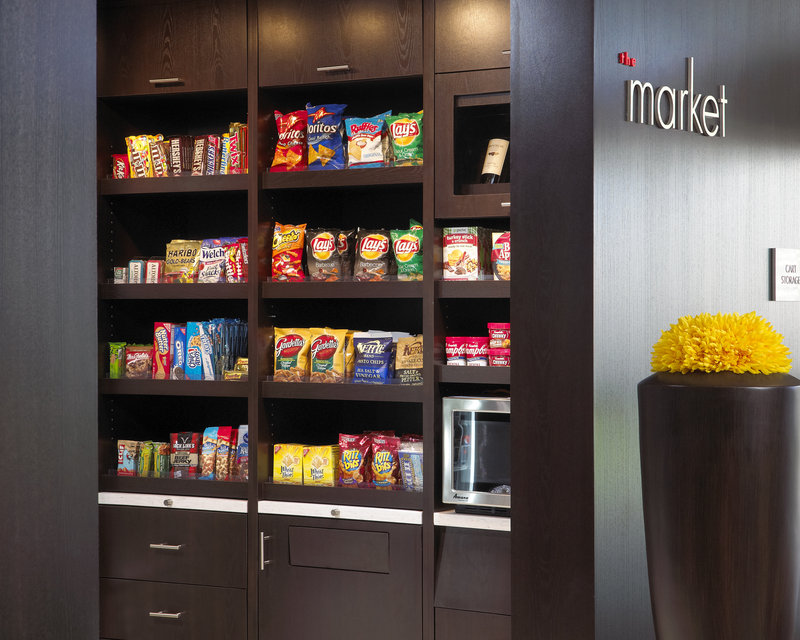 Courtyard By Marriott Long Beach Airport - Long Beach, CA