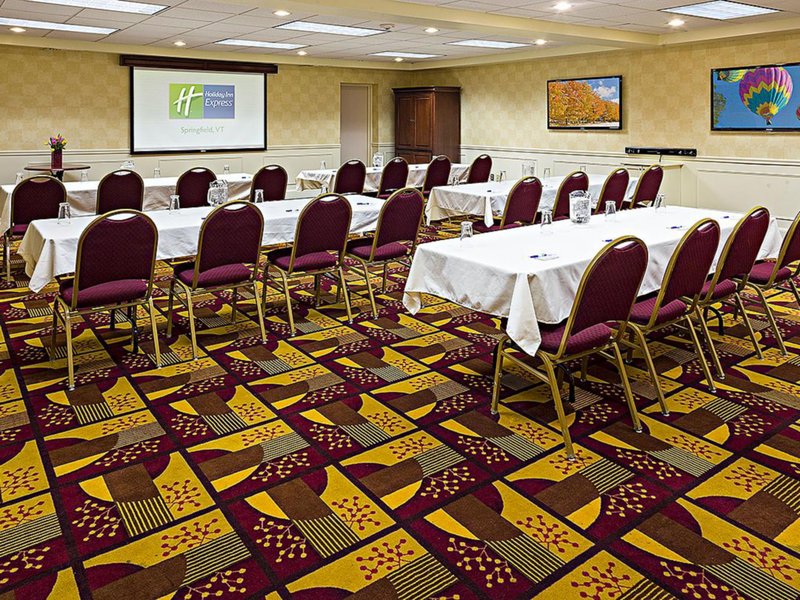 Holiday Inn Express SPRINGFIELD - Springfield, VT