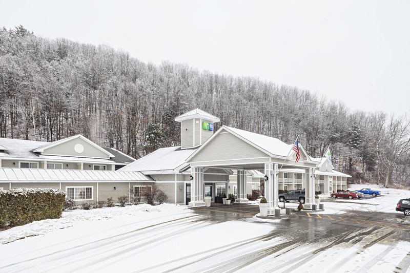 Holiday Inn Express SPRINGFIELD - Springfield, VT