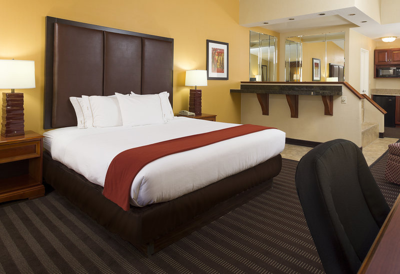 Holiday Inn Express SPRINGFIELD - Springfield, VT