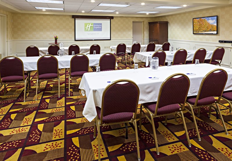 Holiday Inn Express SPRINGFIELD - Springfield, VT