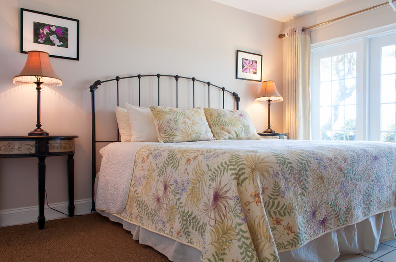 Beach Place Guesthouses - Cocoa Beach, FL