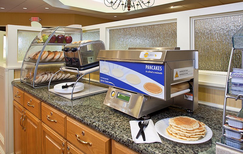 Holiday Inn Express SPRINGFIELD - Springfield, VT