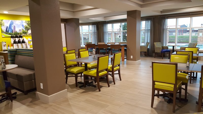 Holiday Inn Express & Suites PEARLAND - Pearland, TX