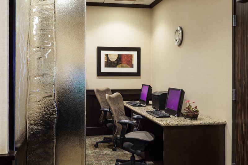 Crowne Plaza Anchorage-Midtown - Anchorage, AK