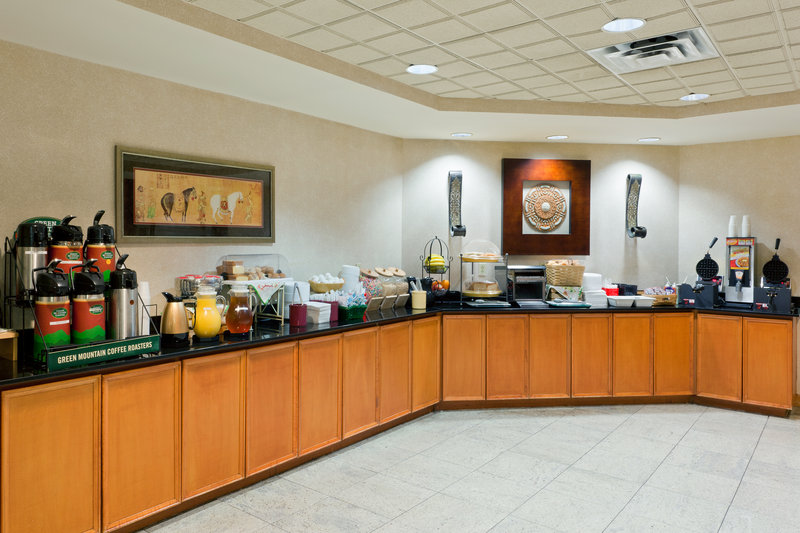 La Quinta Inn & Suites Garden City - Terre Haute, IN