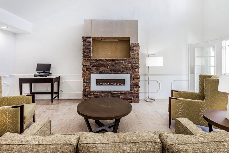 Quality Inn - Gallatin, TN