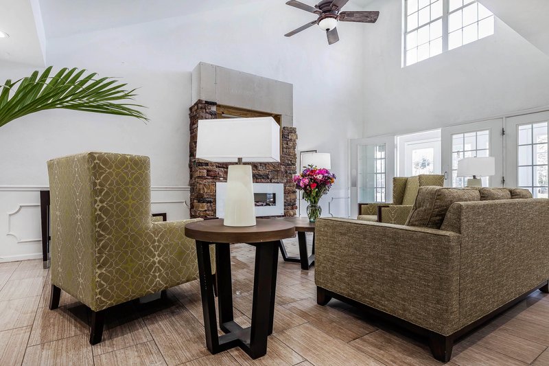 Quality Inn - Gallatin, TN