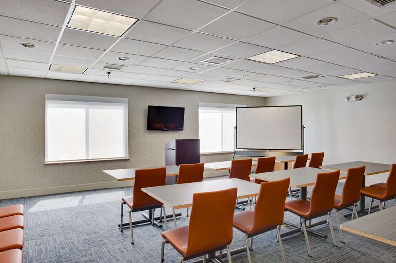Holiday Inn Express & Suites OKLAHOMA CITY - BETHANY - Bethany, OK