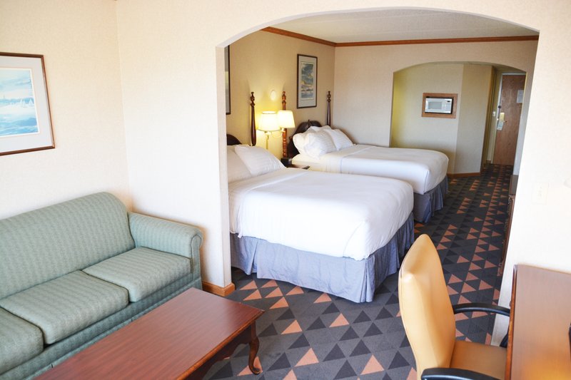 Holiday Inn HARBORVIEW - PORT WASHINGTON - Port Washington, WI
