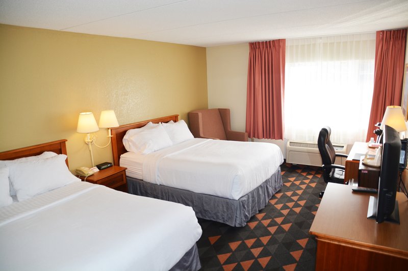 Holiday Inn HARBORVIEW - PORT WASHINGTON - Port Washington, WI