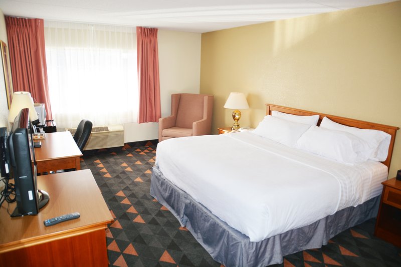 Holiday Inn HARBORVIEW - PORT WASHINGTON - Port Washington, WI