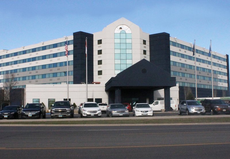 Ramada Plaza & Suites - Fargo, ND
